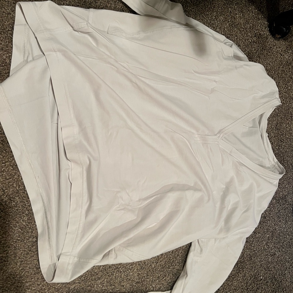 Lululemon cream Long Sleeve V-Neck Top